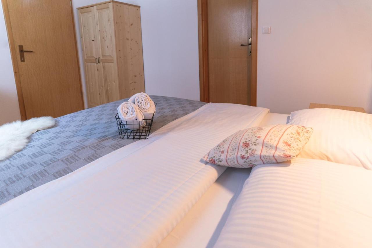 Brunarica Bohinj Bagian luar foto