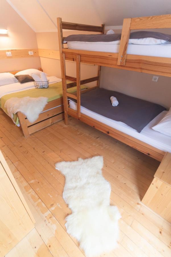 Brunarica Bohinj Bagian luar foto