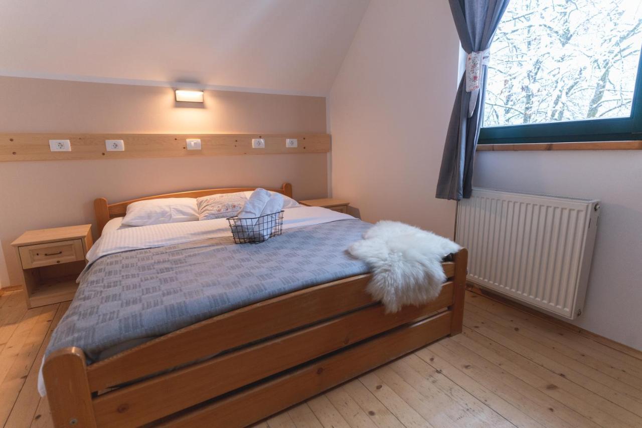 Brunarica Bohinj Bagian luar foto